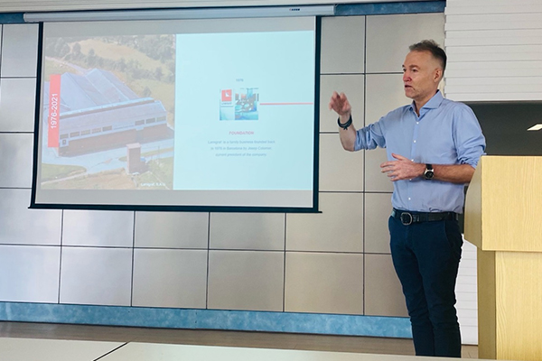 Boda Group використовує кожну суботу як навчальний день для тренування різних навичок